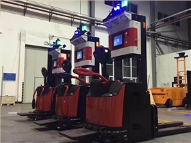 杭叉AGV叉車-倉儲車間實操圖