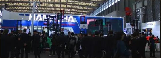 杭叉集團XC系列新能源叉車發布會現場1