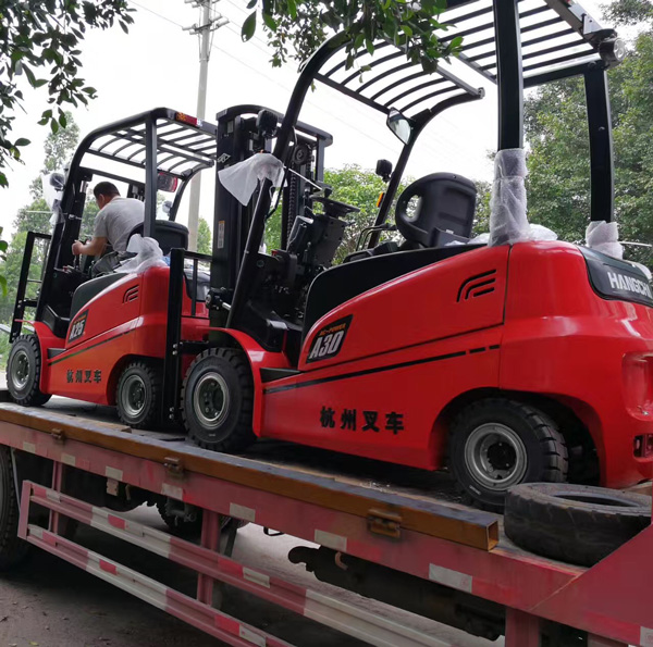杭州叉車：電動叉車租租租！買買買都可以哦！