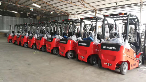 杭州叉車A系列電動叉車，孤芳不自賞！