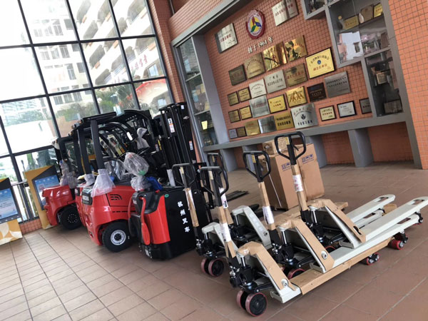 廣州商貿職業學校采購杭州叉車案例 廣州商貿職業學校采購杭州叉車案例