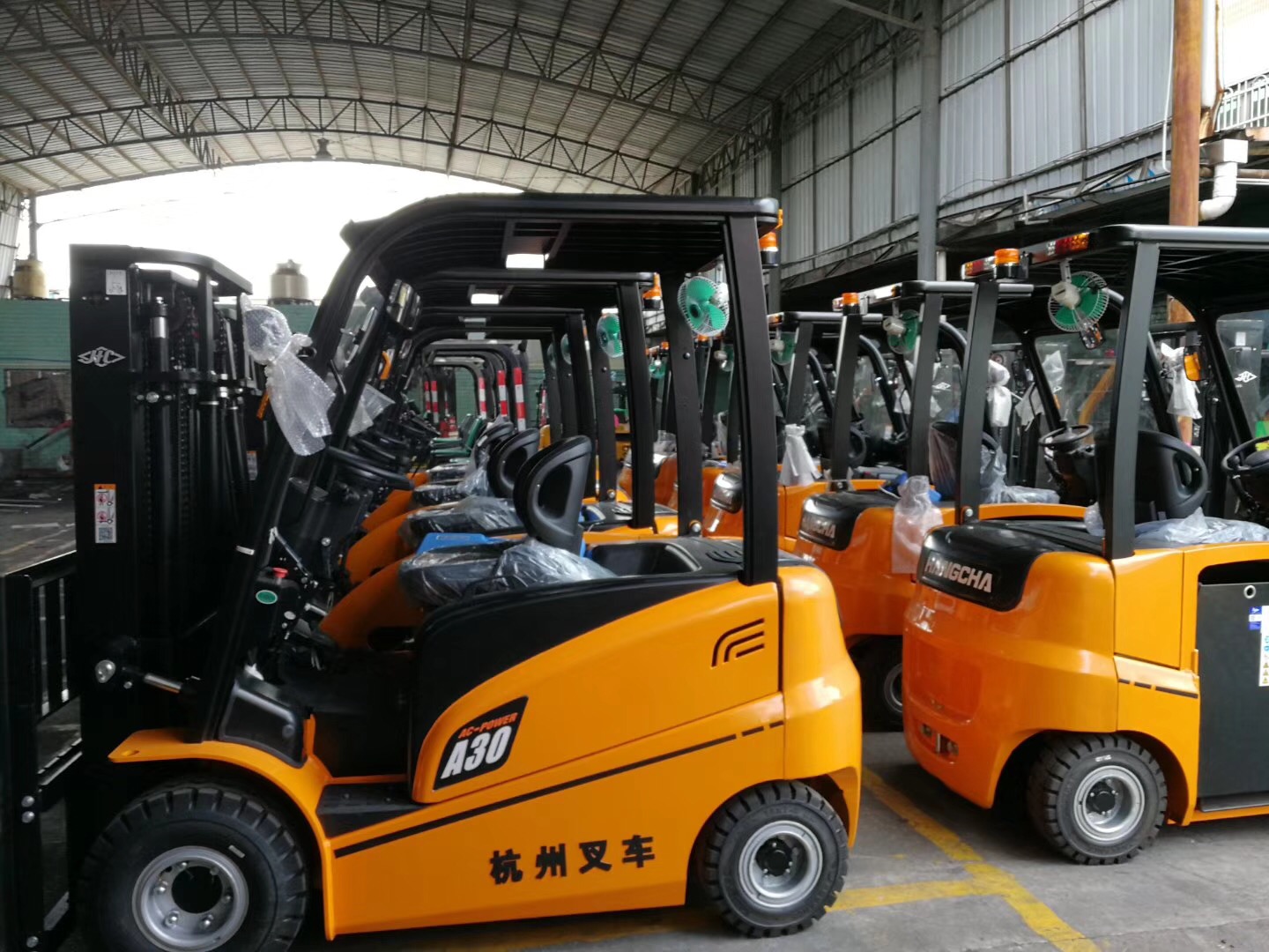 杭州叉車 | 關于電動叉車電路出現短路故障