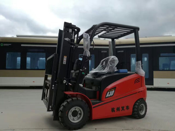 電動(dòng)叉車--3噸