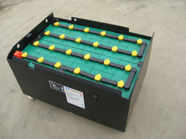 叉車電池不耐用?進來看看你就知道怎么做了! 叉車電池不耐用?進來看看你就知道怎么做了!