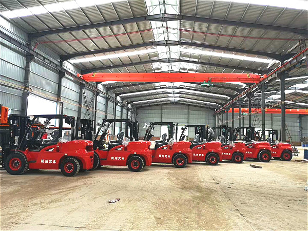 好品質(zhì)的叉車,看這里,可帶電子秤! 好品質(zhì)的叉車,看這里,可帶電子秤!