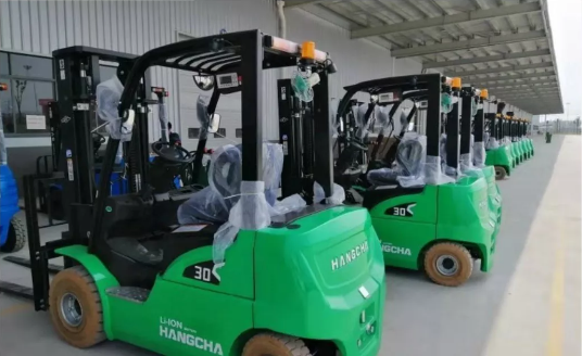 想在廣東租個叉車?看這里,杭叉租賃有各類型叉車! 想在廣東租個叉車?看這里,杭叉租賃有各類型叉車!