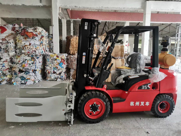 你的內燃叉車柴油濾芯有在正確更換嗎? 你的內燃叉車柴油濾芯有在正確更換嗎?