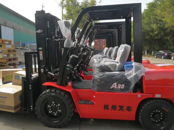 叉車轉向沉重？叫你這些方法排除！