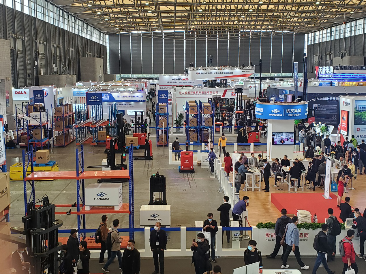 展會回顧|杭叉AGV攜新成員及成熟物流解決方案亮相CeMAT亞洲國際物流展！