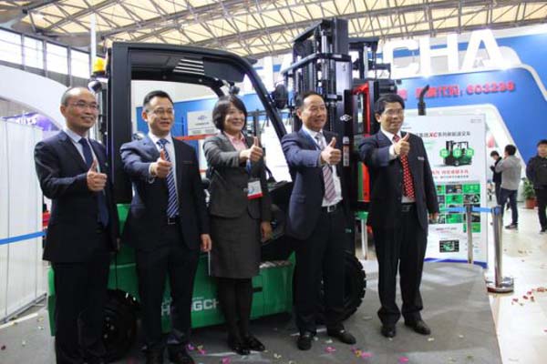 鋰電專用，品質一流，卓越不凡 ——杭叉集團革命性創新產品，完美替代內燃車典范